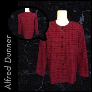 Alfred Dunner Blazer! 6 Front Black Buttons. Sparkles Though out The Blazer.